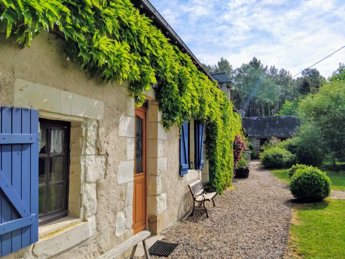 Traditional Longere Farmhouse At La Fortinerie Mouliherne Exterior photo